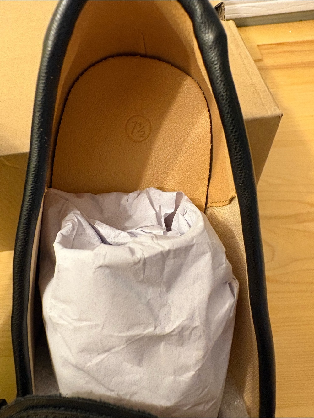 Amazon Black Leather Loafers with Gold Horsebit - Picture 7 of 9